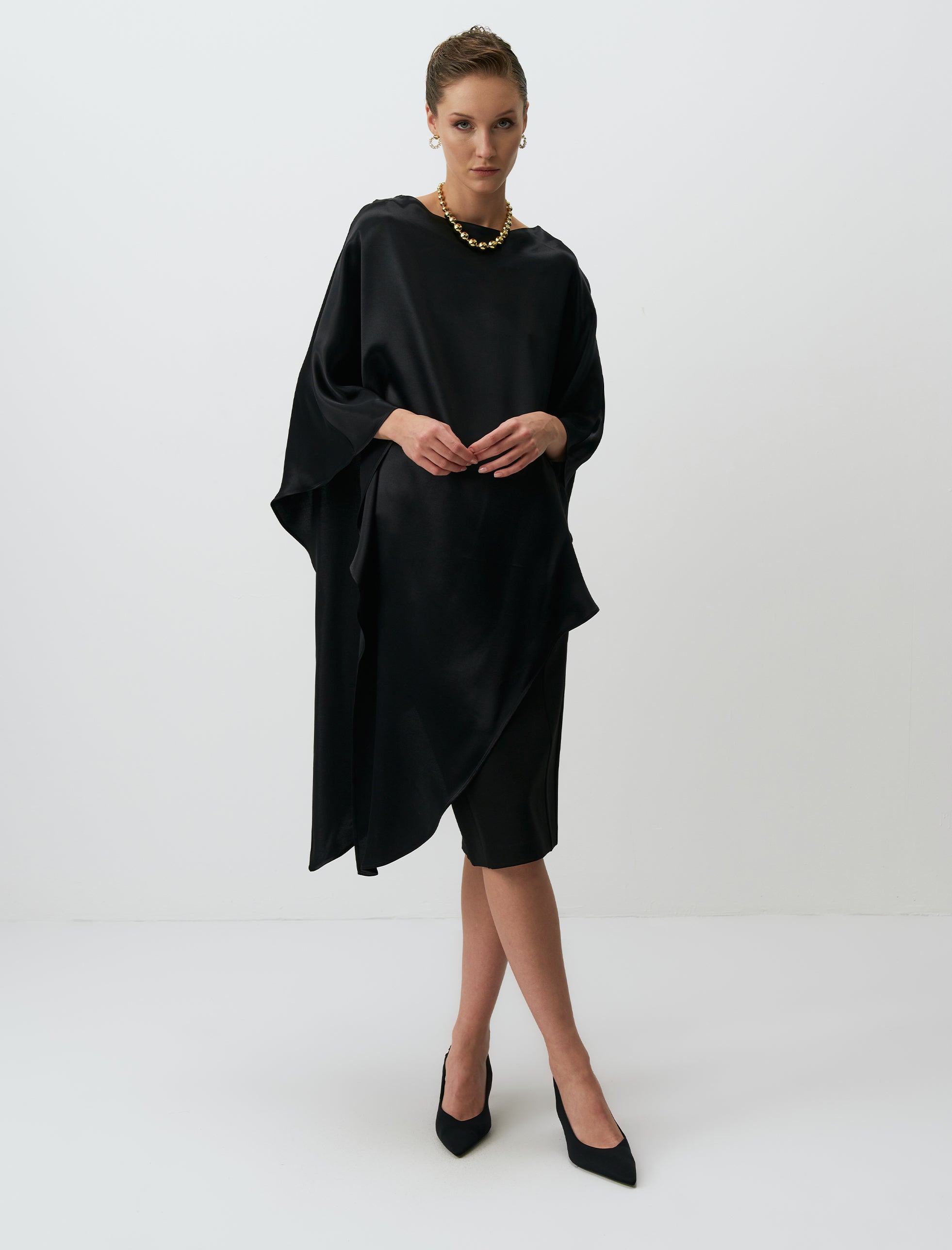 ARCHE CAPE BLACK - ARETE READY TO WEAR