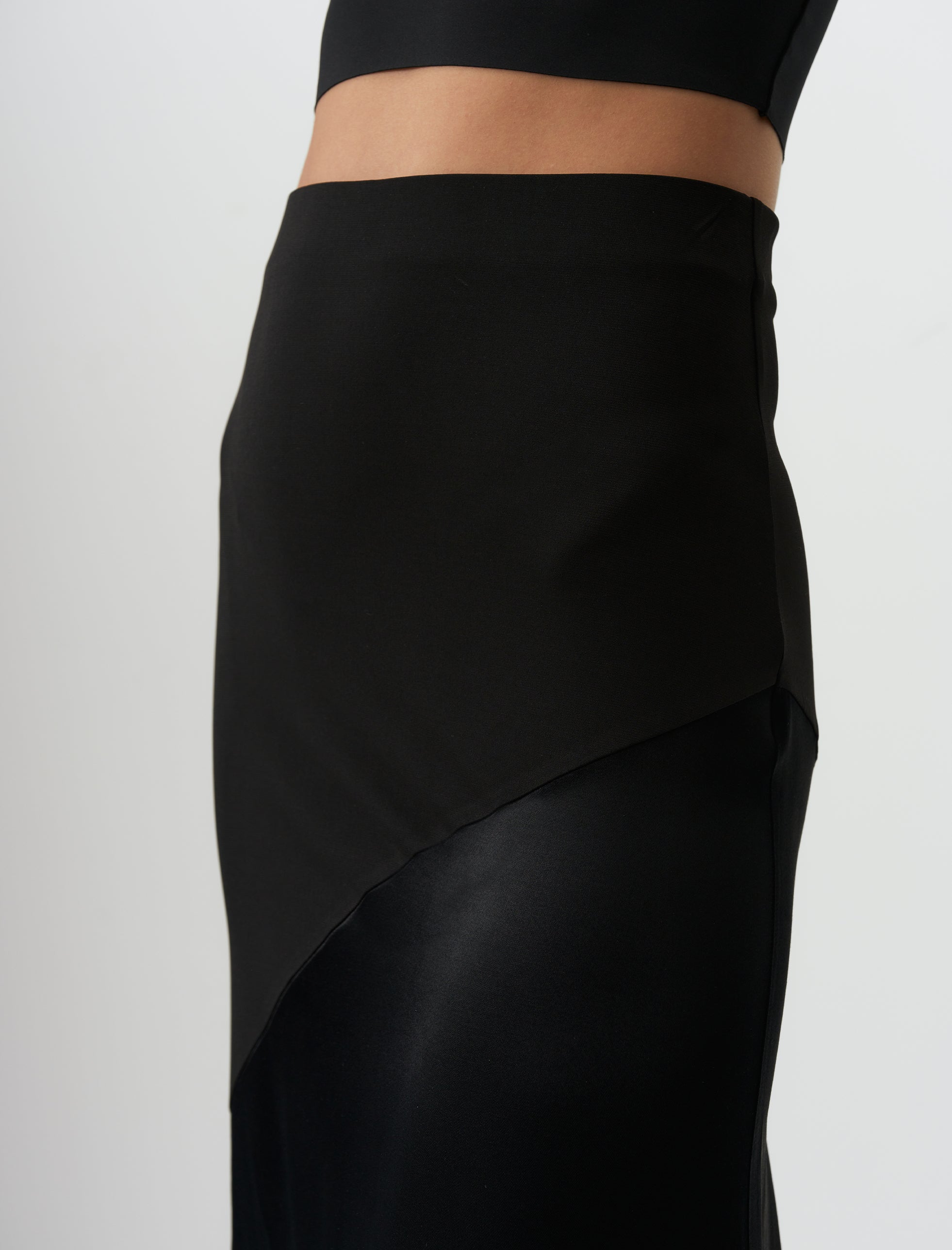 SERENA SKIRT BLACK - ARETE READY TO WEAR